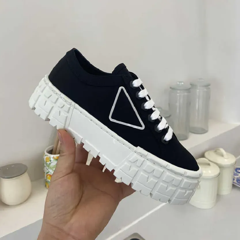 Funki Buys | Shoes | Women's Chunky Heeled Canvas Sneakers